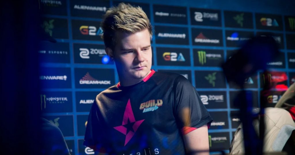 Peter 'Dupreeh' Rasmussen è il tiratore del team Astralis CS.